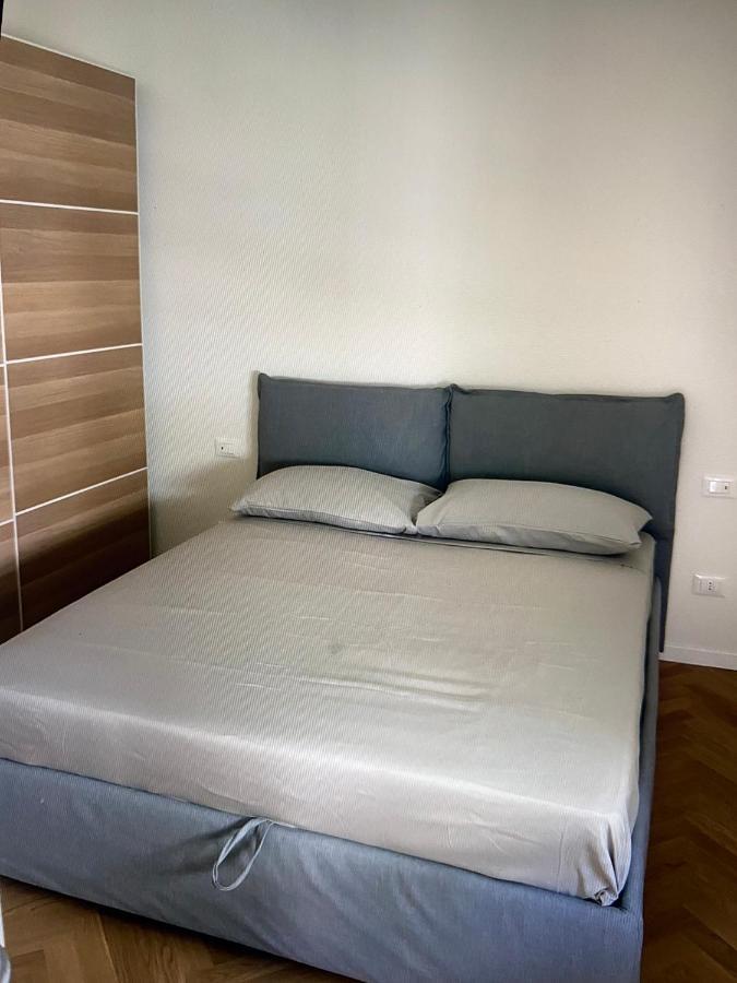 Milano: Incantevole Appartamento In Pieno Centro - Fancy Yellow Apartments Екстериор снимка