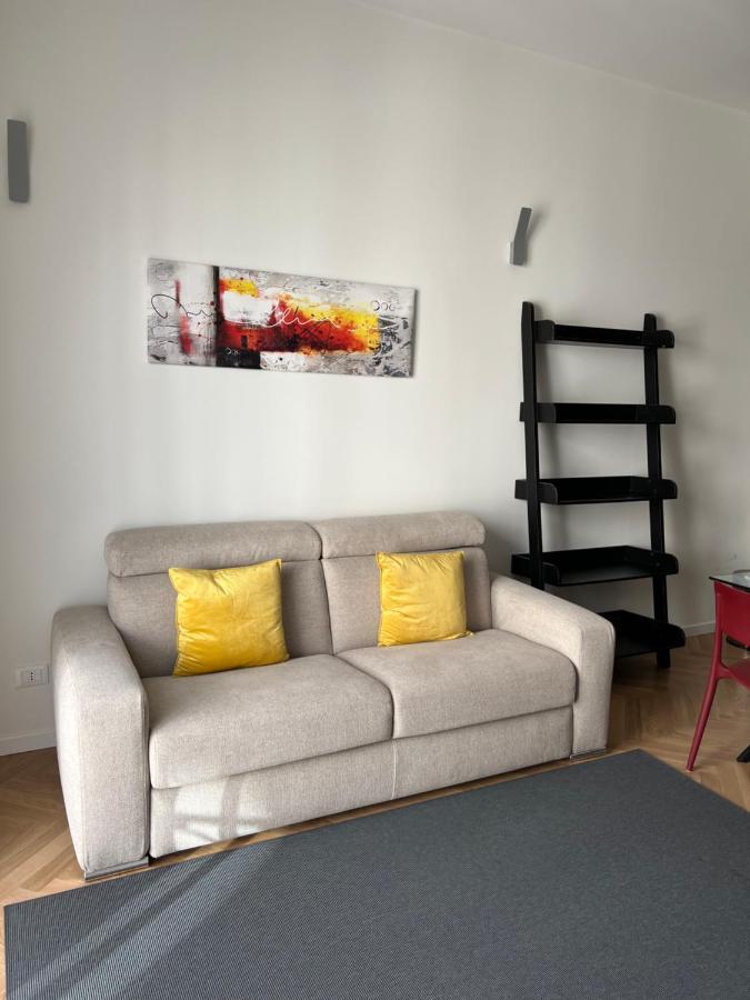 Milano: Incantevole Appartamento In Pieno Centro - Fancy Yellow Apartments Екстериор снимка